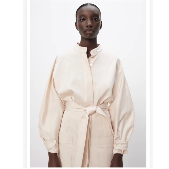 NWOT structured cream dress - Picture 7 of 15